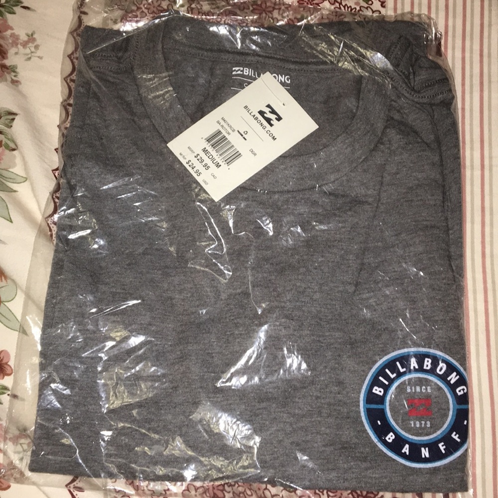 Brand new Billabong short sleeve shirt